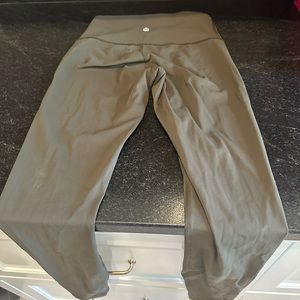 Lululemon leggings size 4